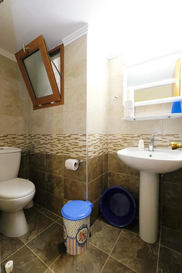 Apollo Pavilion Apartments Myrina Luaran gambar